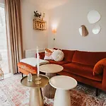 Loua - Luxe Boshuisje Met Verwarmd Buitenbad Nunspeet