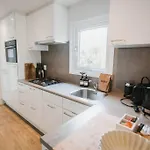 Hébergement de vacances Loua - Luxe Boshuisje Met Verwarmd Buitenbad