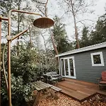 Hébergement de vacances Loua - Luxe Boshuisje Met Verwarmd Buitenbad