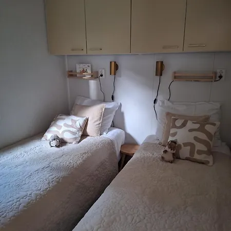 Holiday home Lodge Loua - Luxe Boshuisje Met Verwarmd Buitenbad *