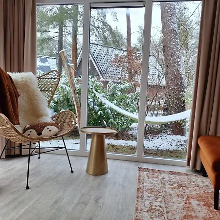 Lodge Loua - Luxe Boshuisje Met Verwarmd Buitenbad * Nunspeet