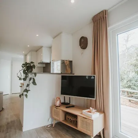 Vakantiehuis Romantisch Boshuisje Met Privé Buitenbad *
