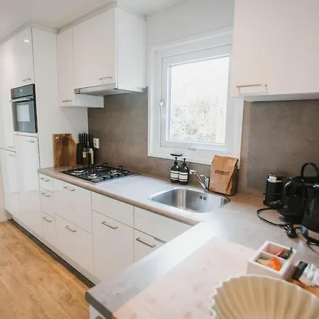Vakantiehuis Romantisch Boshuisje Met Privé Buitenbad