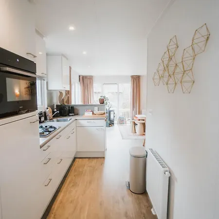 Ultiem Genieten In Boshuisje Løua