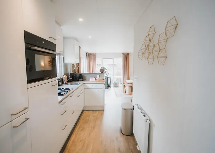 Ultiem Genieten In Boshuisje Løua