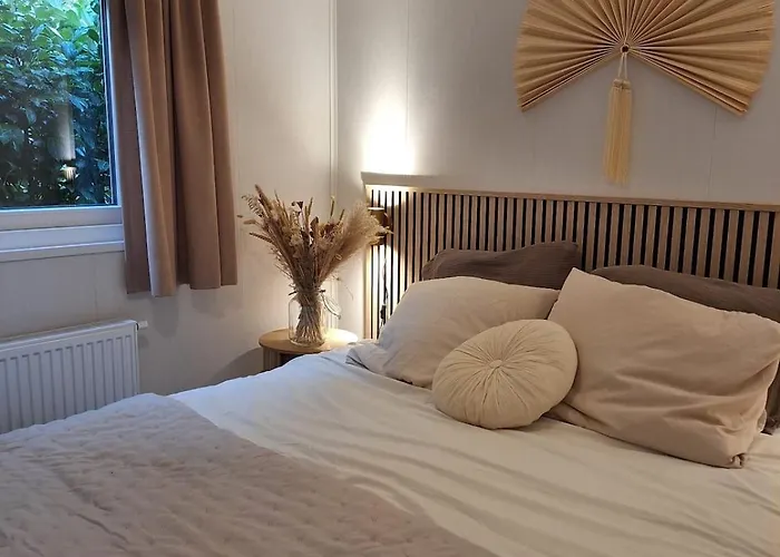 Lodge Loua - Luxe Boshuisje Met Verwarmd Buitenbad * Nunspeet