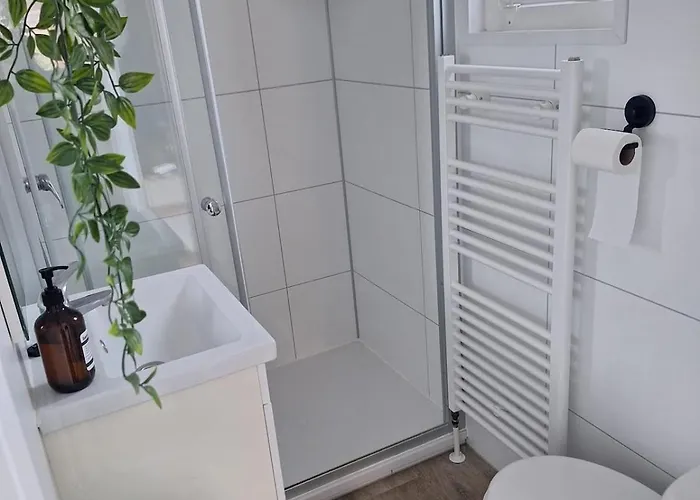 Lodge Loua - Luxe Boshuisje Met Verwarmd Buitenbad Semesterbostad