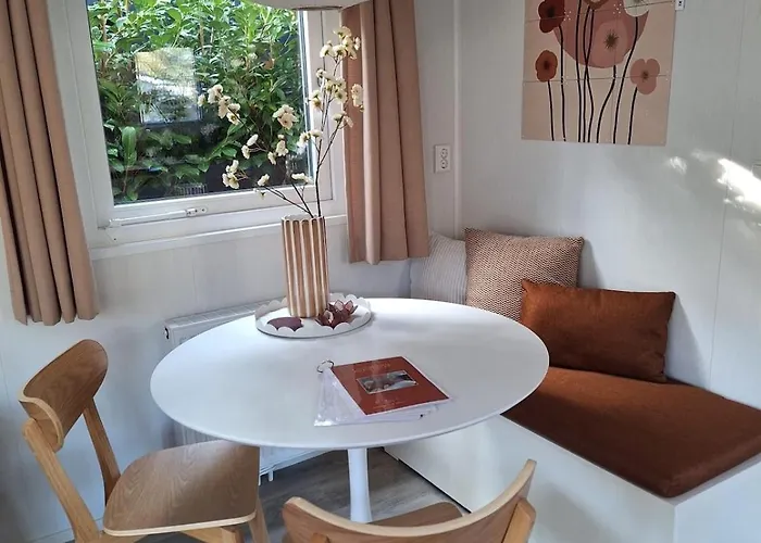 Lodge Loua - Luxe Boshuisje Met Verwarmd Buitenbad Semesterbostad *